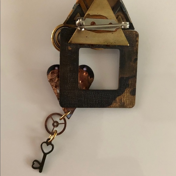 “KEY TO MY HEART” Pin - Picture 2 of 5